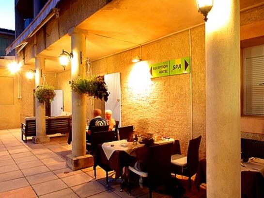 Grand Hotel des Colonnes  | Greoux les Bains | Alpes-de-Haute-Provence | France 16