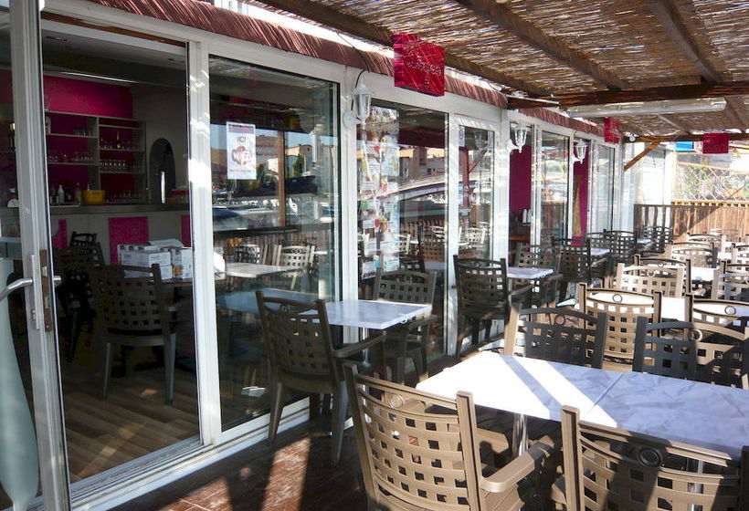 Hotel du Port  | Gruissan | Aude | France 7