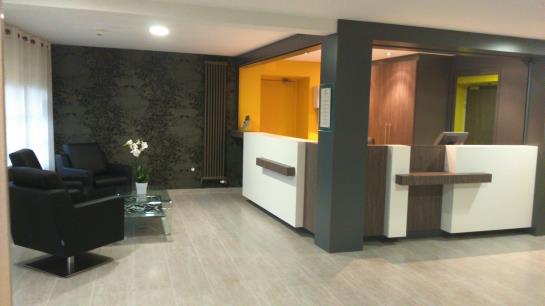 Hotel A la Bonne Auberge Laval