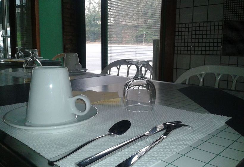 Hotel de Geneve  | Macon | Saone-et-Loire | França 2