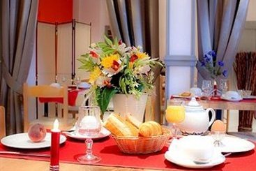 Hotel les Messageries  | Murat | Cantal | France 12