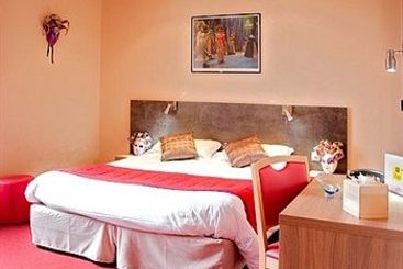 Hotel les Messageries  | Murat | Cantal | France 5