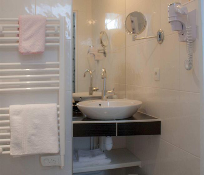 Hotel de Paris  | Murol | Puy-de-Dome | France 3