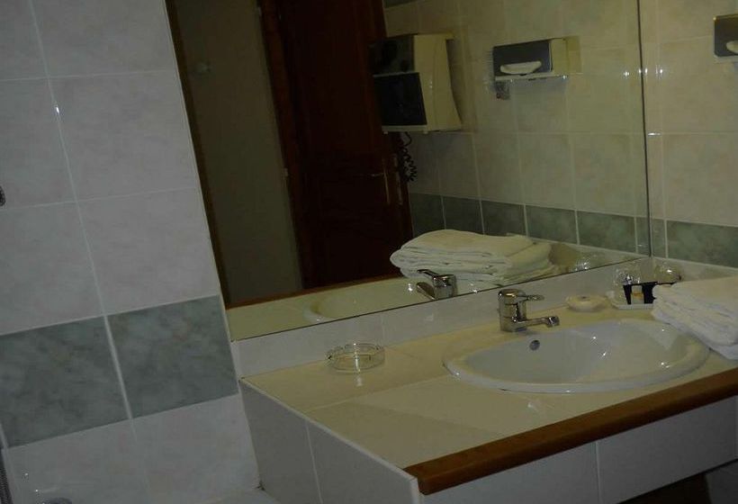 Inter-Hotel Clos Sainte-Marie  | Nevers | Nievre | France 17