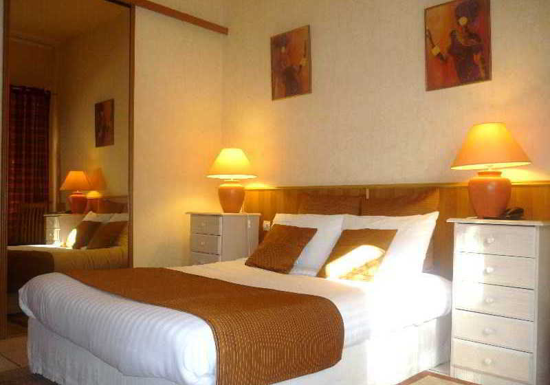 Inter-Hotel Clos Sainte-Marie  | Nevers | Nievre | France 19