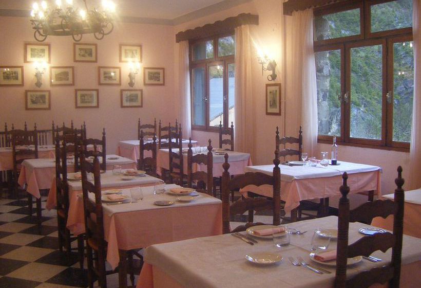 Hôtel Le Val du Tech  | Prats de Mollo la Preste | Pyrenees-Orientales | France 11