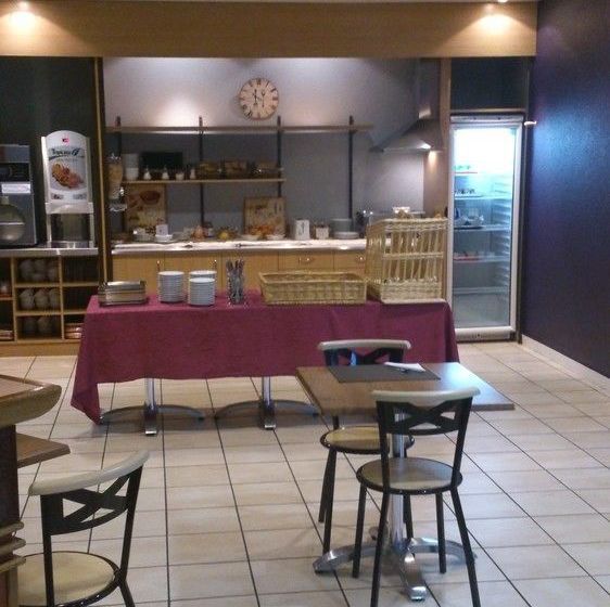 Hotel Anemotel  | Riom | Puy-de-Dome | France 19