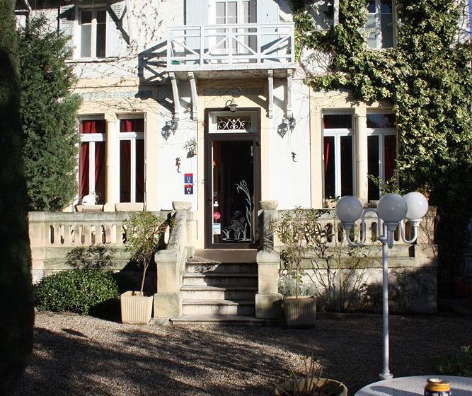 Hôtel Hostellerie le Chalet Fleuri  | Saint Rémy de Provence | Bouches du Rhone | France 2