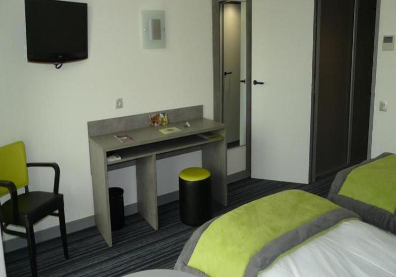 Hotel le Chatard  | Sarcey | Rhone | Francia 7