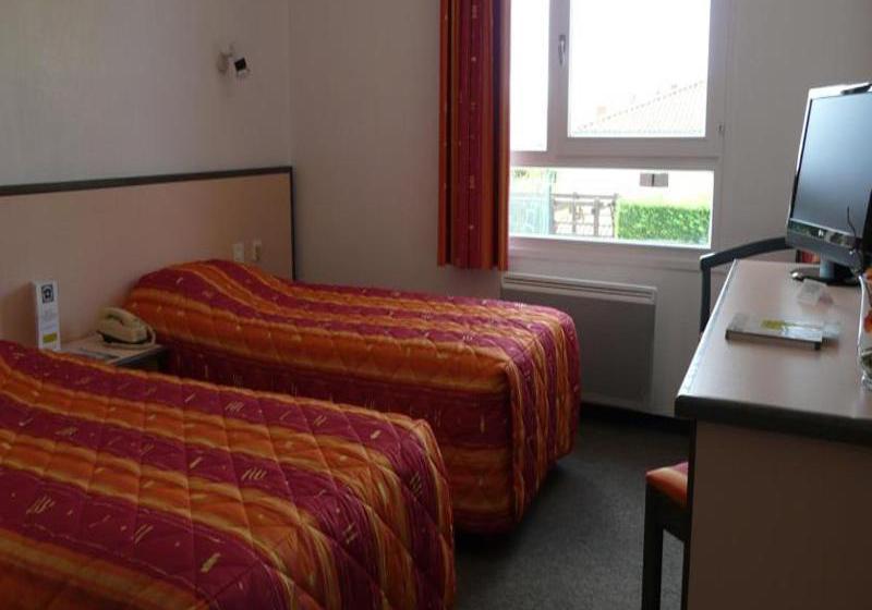 Hotel le Chatard  | Sarcey | Rhone | Francia 8