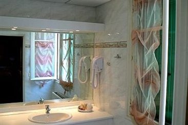 Hotel les Chenes  | Sisteron | Alpes-de-Haute-Provence | France 10