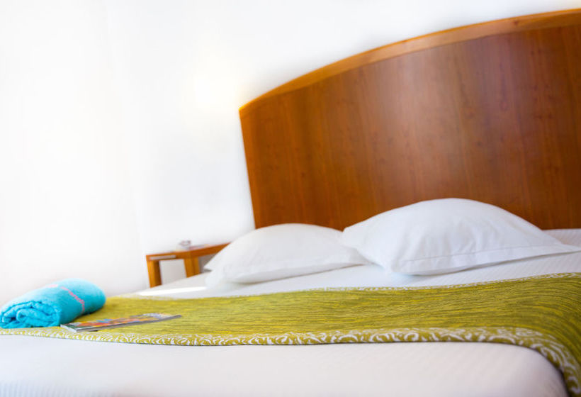 Grand Hotel Dauphine  | Toulon | Var | France 12