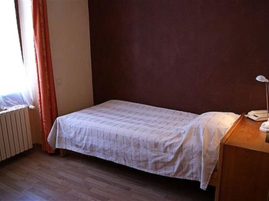 Hôtel De la Paix  | Tournus | Saone-et-Loire | France 3