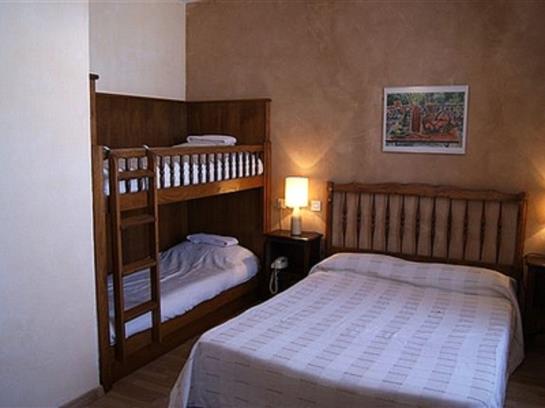 Hôtel De la Paix  | Tournus | Saone-et-Loire | France 8