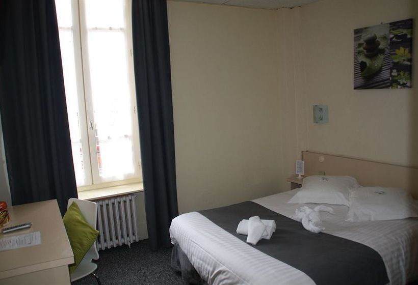 Hotel de Biarritz  | Vichy | Allier | France 17