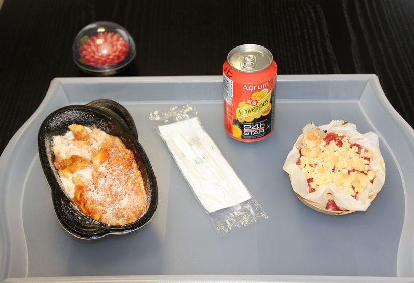 Hotel de Biarritz  | Vichy | Allier | France 6