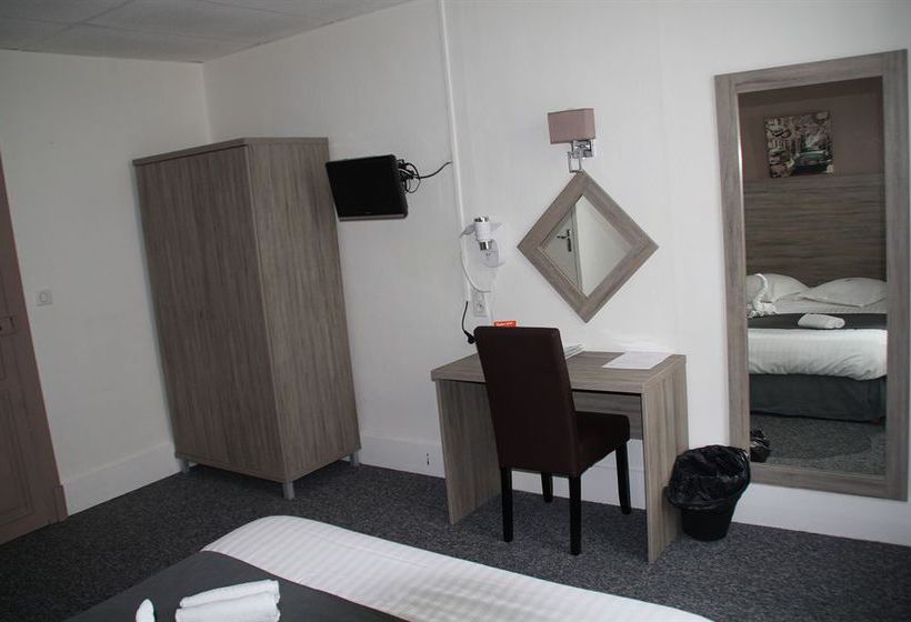 Hotel de Biarritz  | Vichy | Allier | France 9