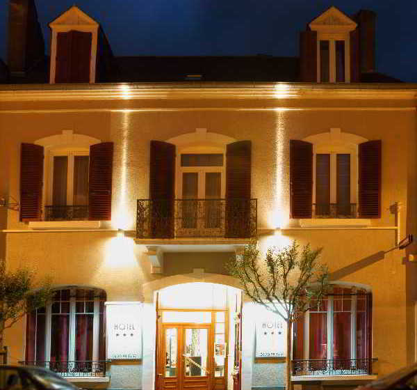 Hotel Pavillon d'Enghien  | Vichy | Allier | France 12