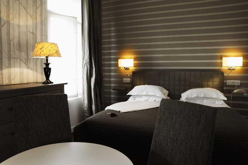 Hotel Pavillon d'Enghien  | Vichy | Allier | France 2