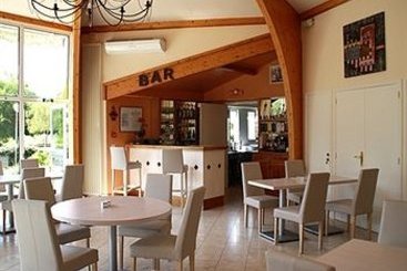 Hotel Val de Vienne  | Le Vigeant | Vienne | França 7