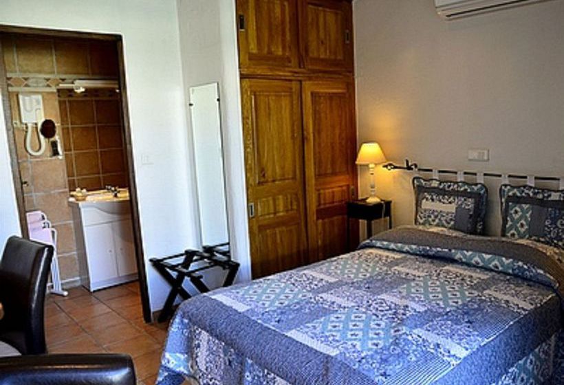 Hotel Residence les Cedres  | Villeneuve les Avignon | Gard | France 7