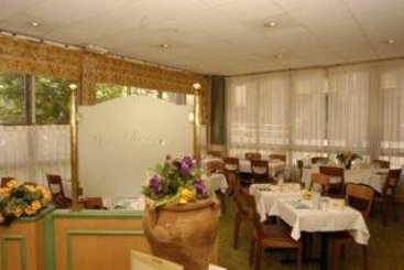 Hôtel Itineraires  | Nanterre | Hauts-de-Seine | France 2