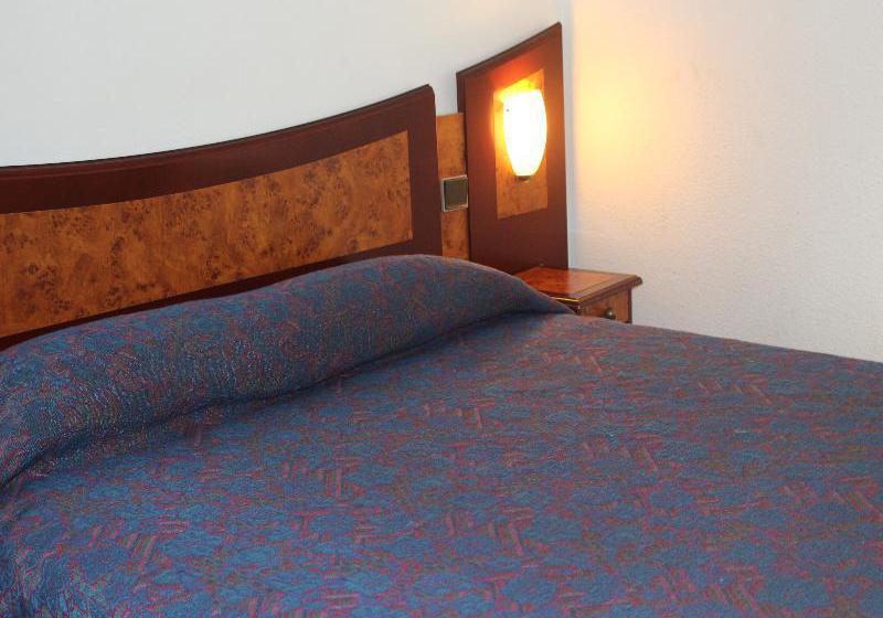 Eurohotel Sovereign Saint Denis Basilique  | Saint Denis | Seine Saint Denis | France 15