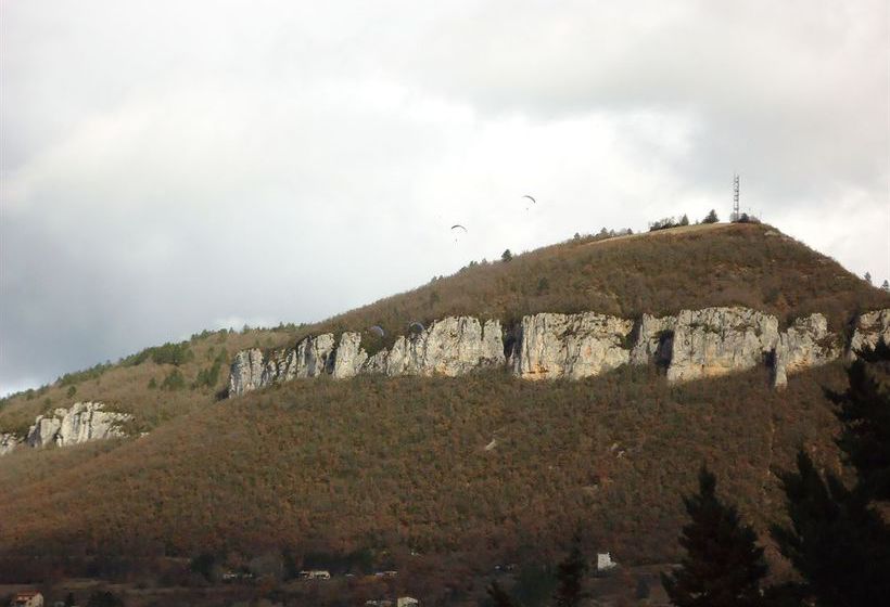 Hotel Des Voyageurs  | Millau | Aveyron | France 13