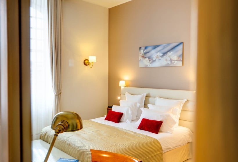 Hôtel Relais Royal  | Mirepoix | Ariege | France 4