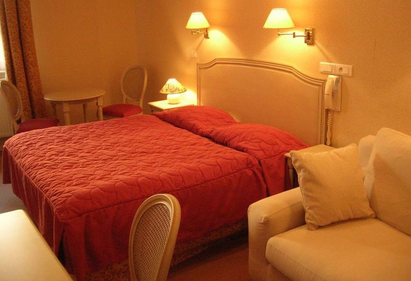 Inter-Hotel Hostellerie des Trois Pigeons