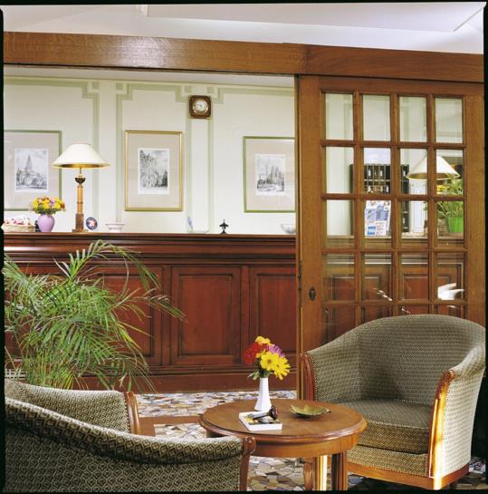 Inter-Hotel Hostellerie des Trois Pigeons  | Paray le Monial | Saone-et-Loire | France 12