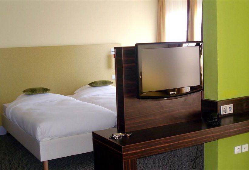 Hôtel Ibis Styles Nice Vieux Port  | Nice | Alpes-Maritimes | France 7