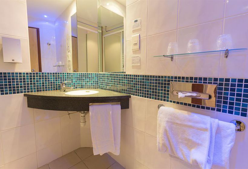 Hôtel Kyriad Avignon Courtine Gare TGV  | Avignon | Vaucluse | France 13