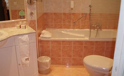 Hôtel Le Grand Pavois  | Juan-les-Pins | Alpes-Maritimes | France 12