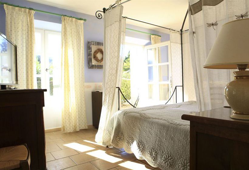 Hôtel Le Mas Des Figues  | Saint Rémy de Provence | Bouches du Rhone | France 13