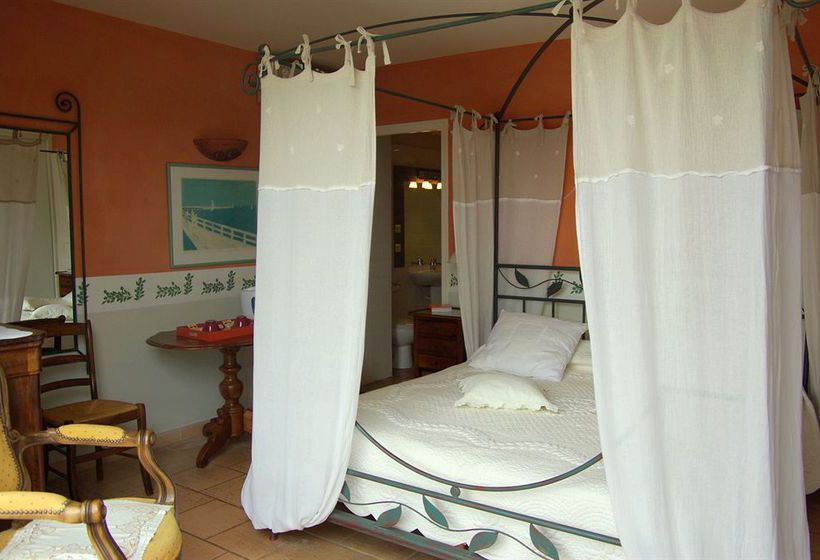 Hôtel Le Mas Des Figues  | Saint Rémy de Provence | Bouches du Rhone | France 15