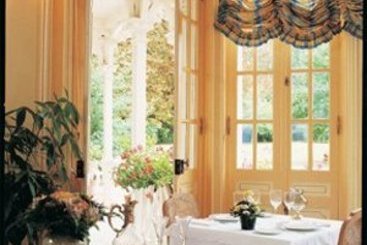 Manoir de Sornat Chateaux & Hotels De France  | Bourbon Lancy | Saone-et-Loire | France 3