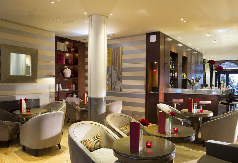Radisson Blu Hotel Champs Elysees  | Paris | Paris | France 11