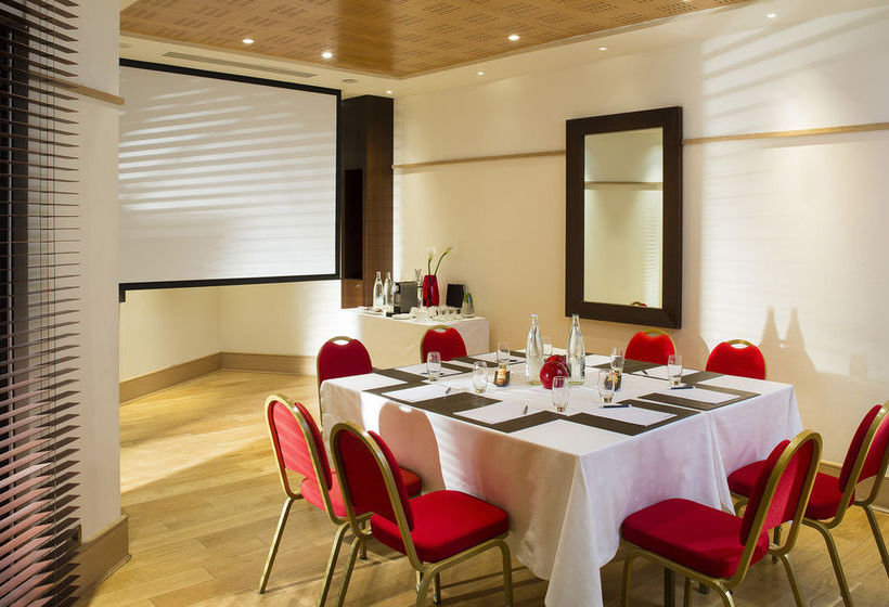 Radisson Blu Hotel Champs Elysees  | Paris | Paris | France 13