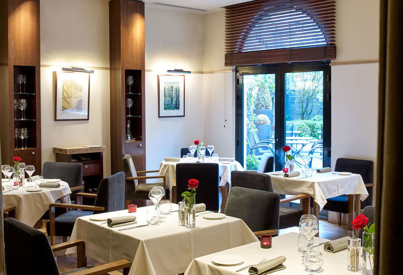 Radisson Blu Hotel Champs Elysees  | Paris | Paris | France 19