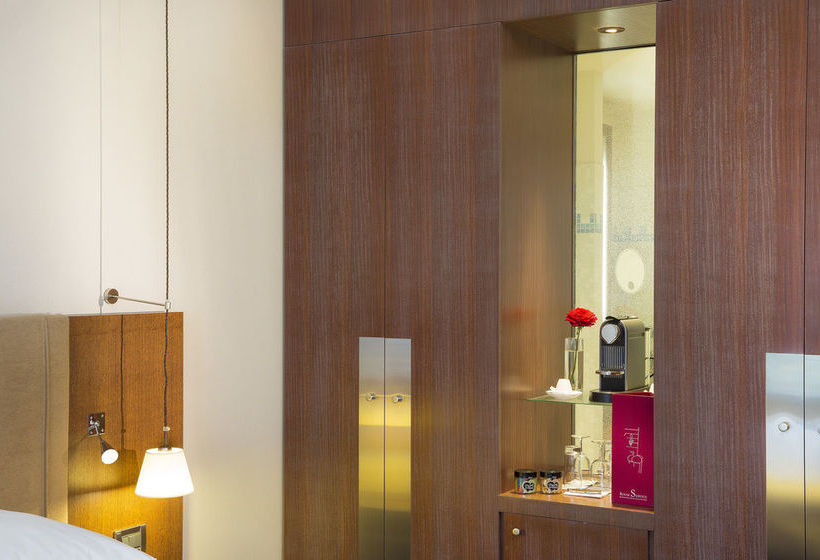 Radisson Blu Hotel Champs Elysees  | Paris | Paris | France 6