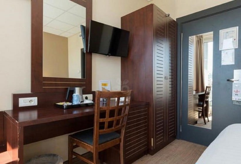 Hotel Kyriad Nice Centre Gare  | Niza | Alpes Marítimos | Francia 9