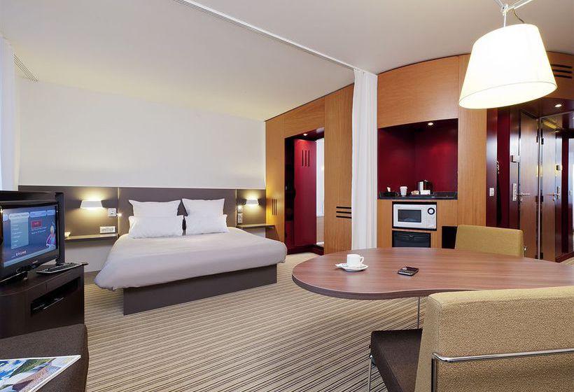 Suite Novotel Paris Porte de Montreuil  | Paris | Paris | France 15