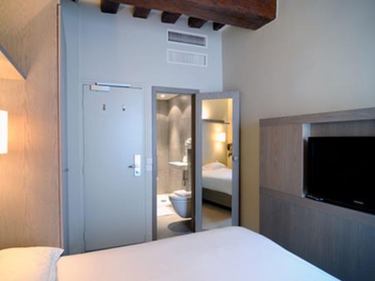 Villa des Princes Hotel  | Paris | Paris | France 9