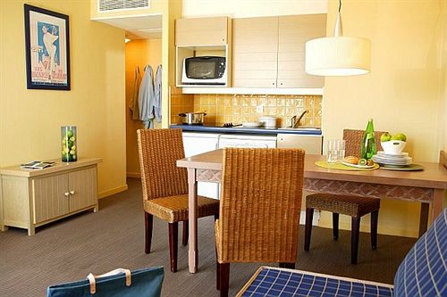 Hotel Pierre & Vacances Residence Cannes Beach  | Cannes | Alpes Marítimos | Francia 17