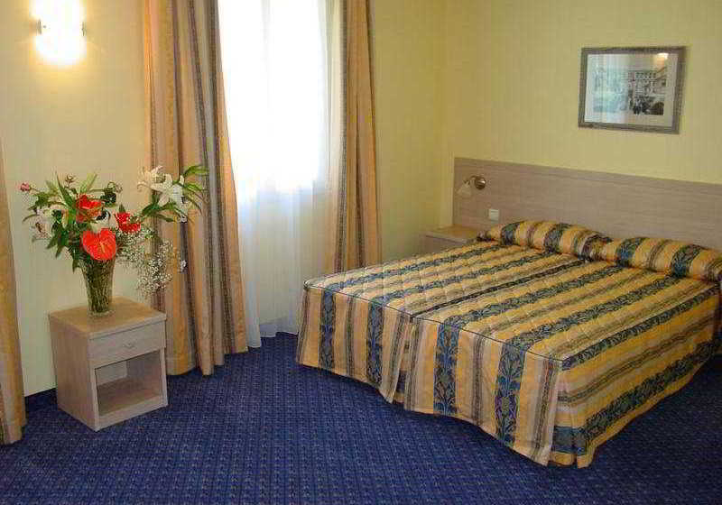 Hôtel Les Cigales  | Nice | Alpes-Maritimes | France 4