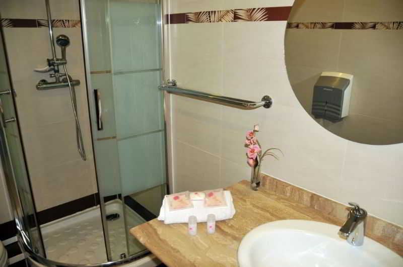 Hôtel Parisien  | Nice | Alpes-Maritimes | France 11