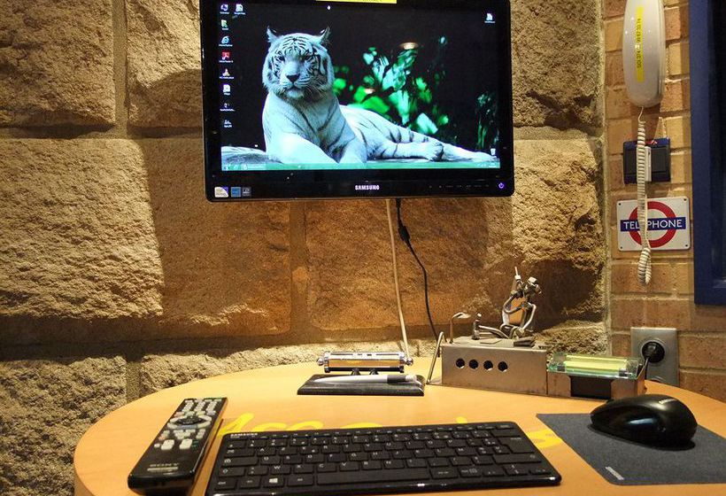 Hôtel Arcantis Le Voltaire  | Rennes | Ille-et-Vilaine | France 4