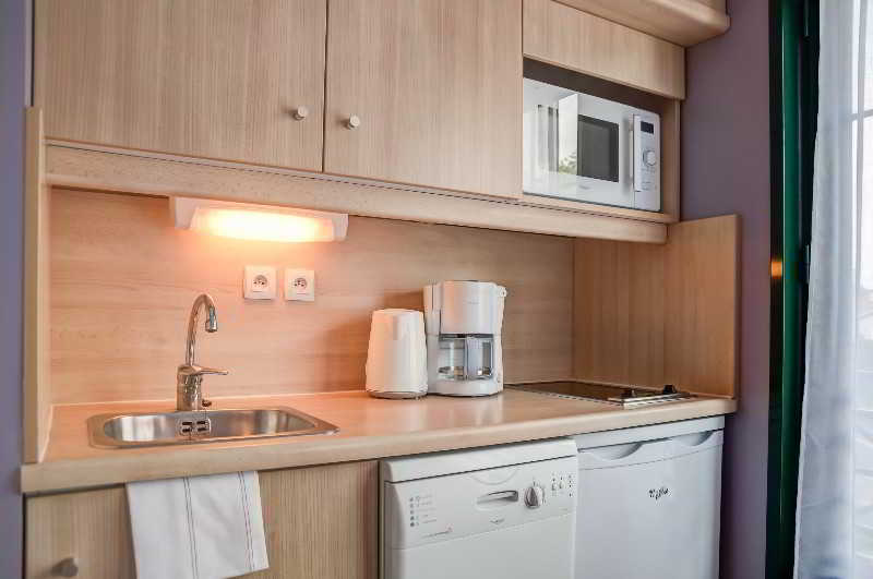 Hôtel Residence Pierre & Vacances Centre  | La Rochelle | Charente-Maritime | France 14