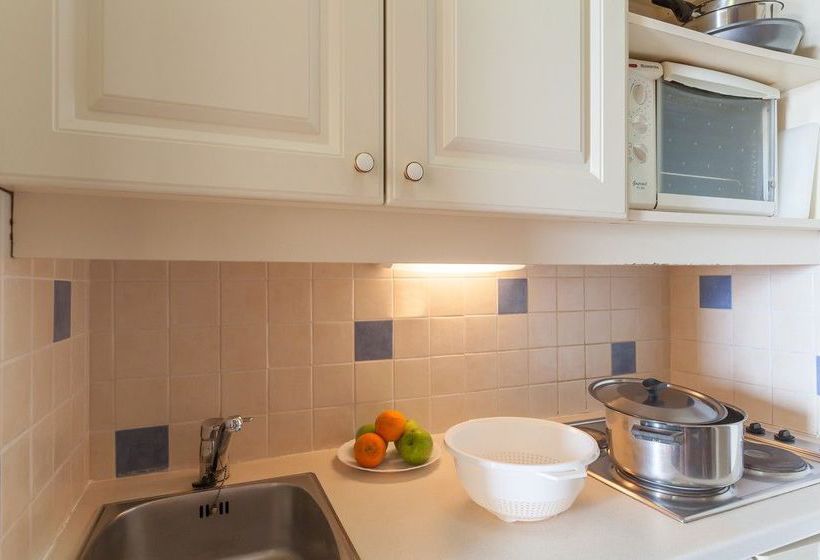 Appartments Résidence Maeva Hyères Parc 1  | Hyeres | Var | France 6